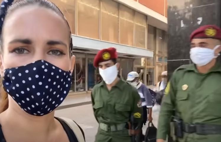 “Apaga el videito ese”, militares censuran a youtuber cubana Camila Carballo