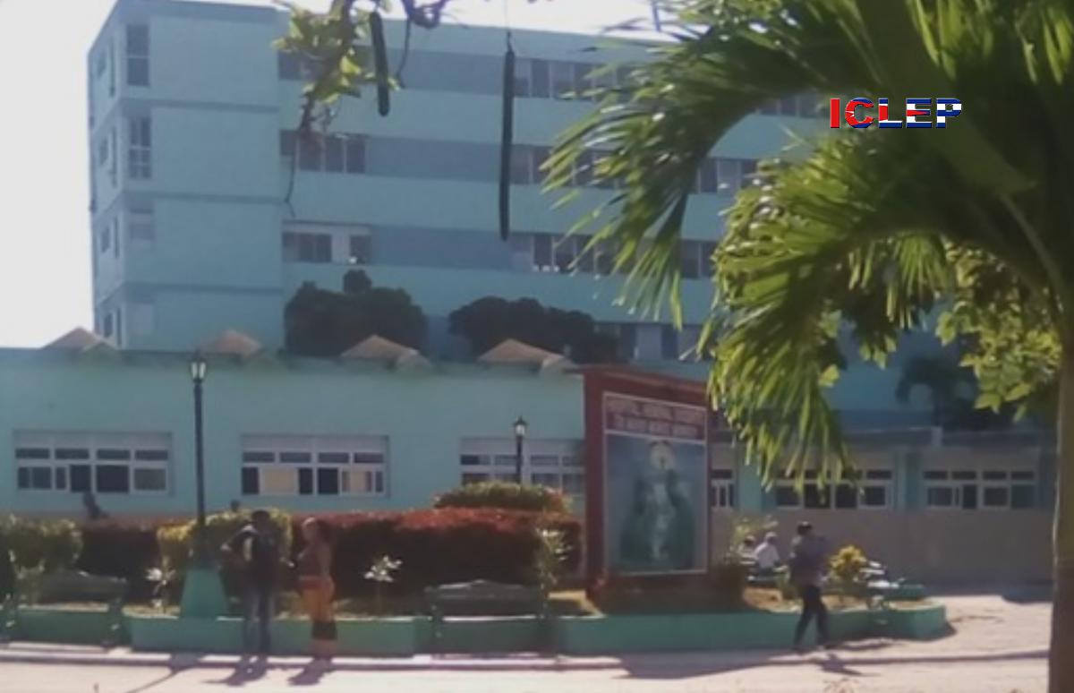 Buscan por la calle medicinas para salvar a paciente en un hospital