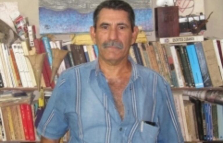Bajo vigilancia de la policía política periodista Alberto Méndez Castelló