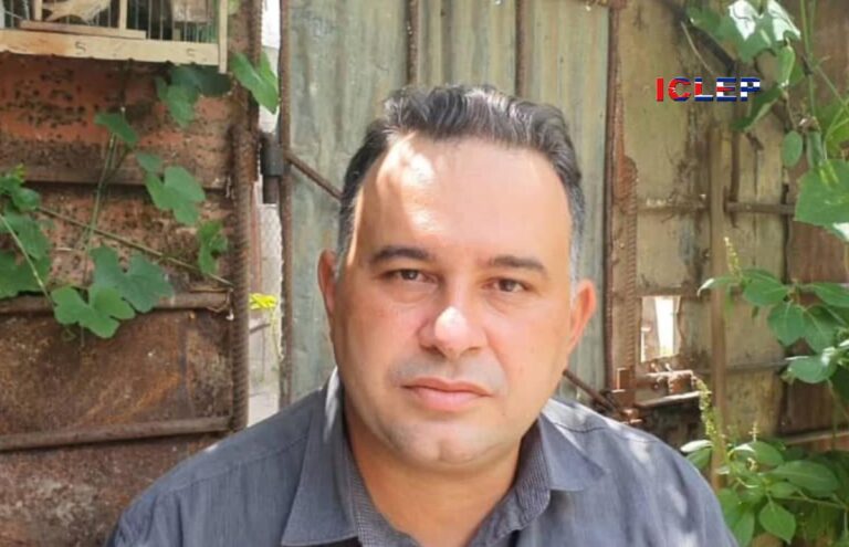Amenazan de cárcel al periodista Vladimir Turró
