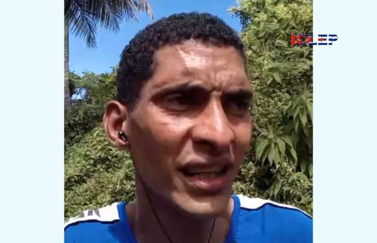 Policía Política amenaza con golpear y de prisión al periodista Yoel Acosta