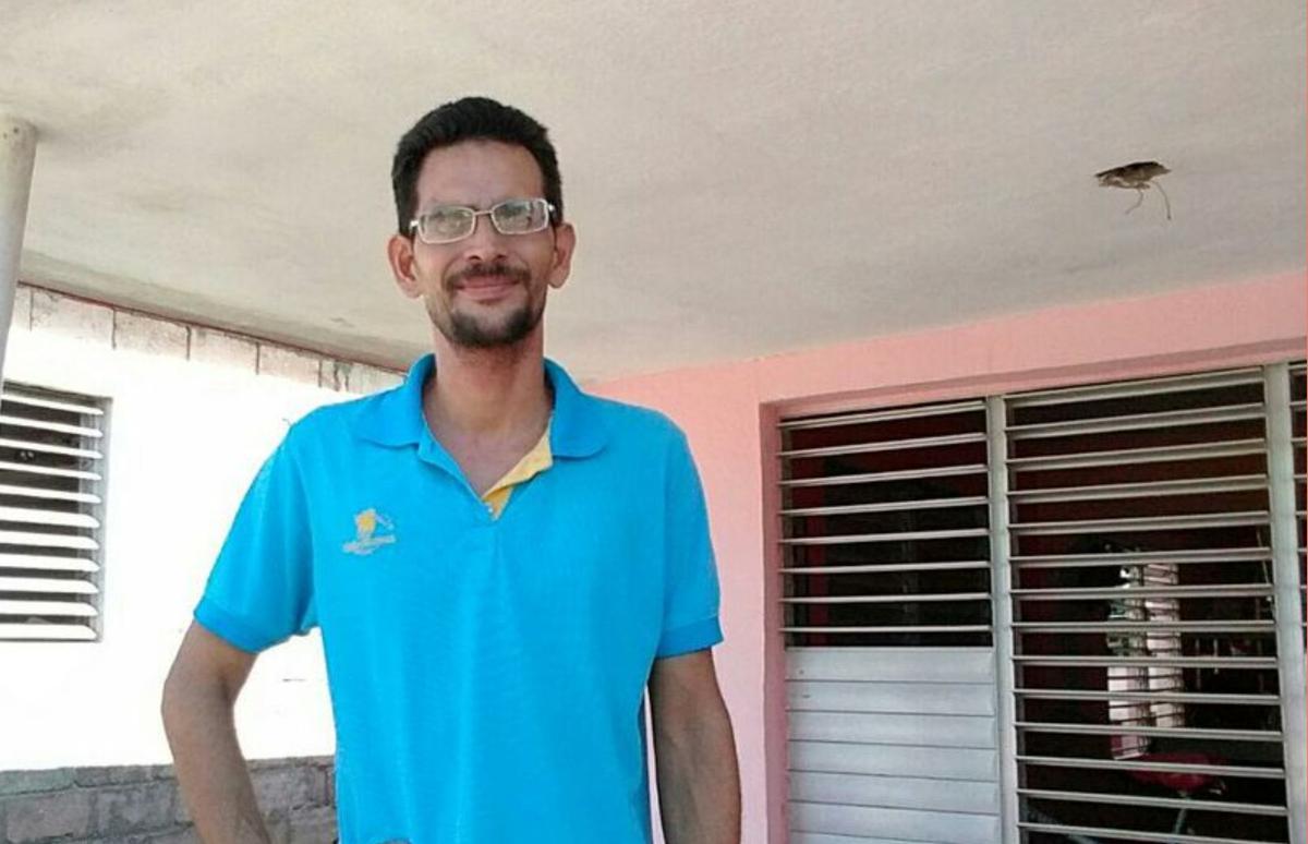 Huye de Cuba otro periodista por presiones de la policía política