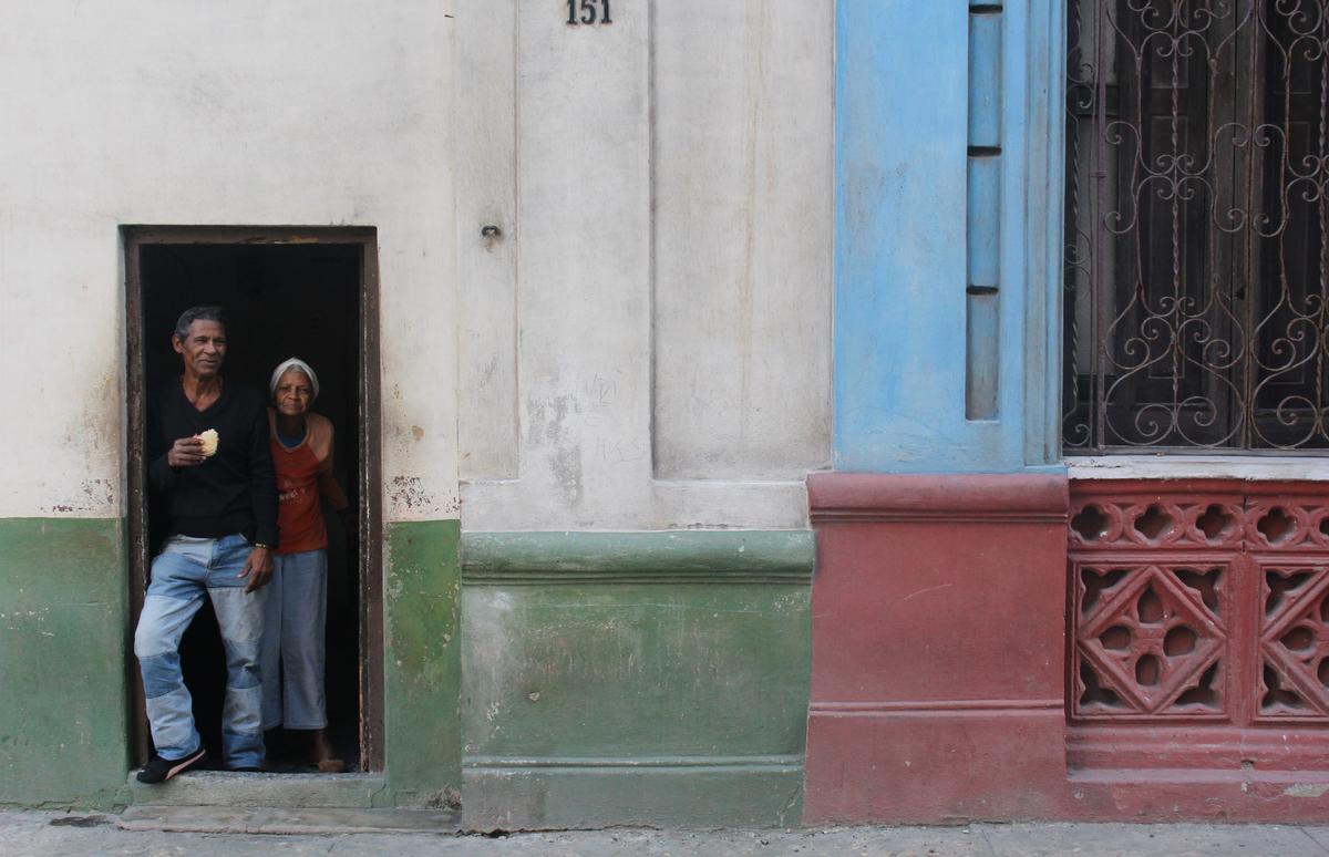 Apagones de varias horas afectan la provincia