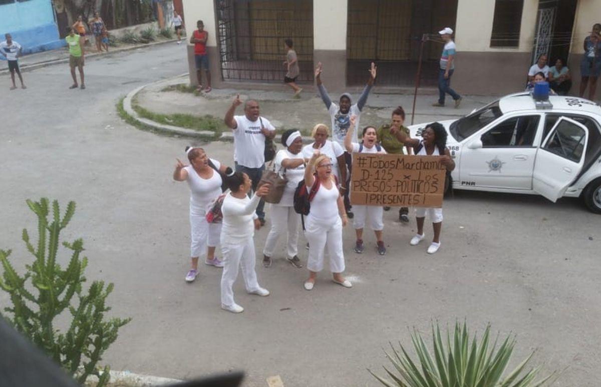Más de una decena de Damas de Blanco detenidas en reciente operativo policial