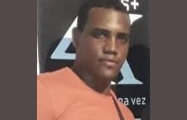 Militante de FANTU detenido en una cola por criticar entrevista a Díaz-Canel