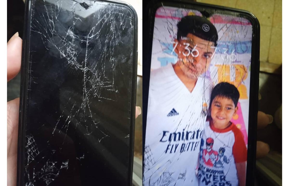 Oficial del MININT rompe teléfono a Diasniurka Salcedo por grabar su detención