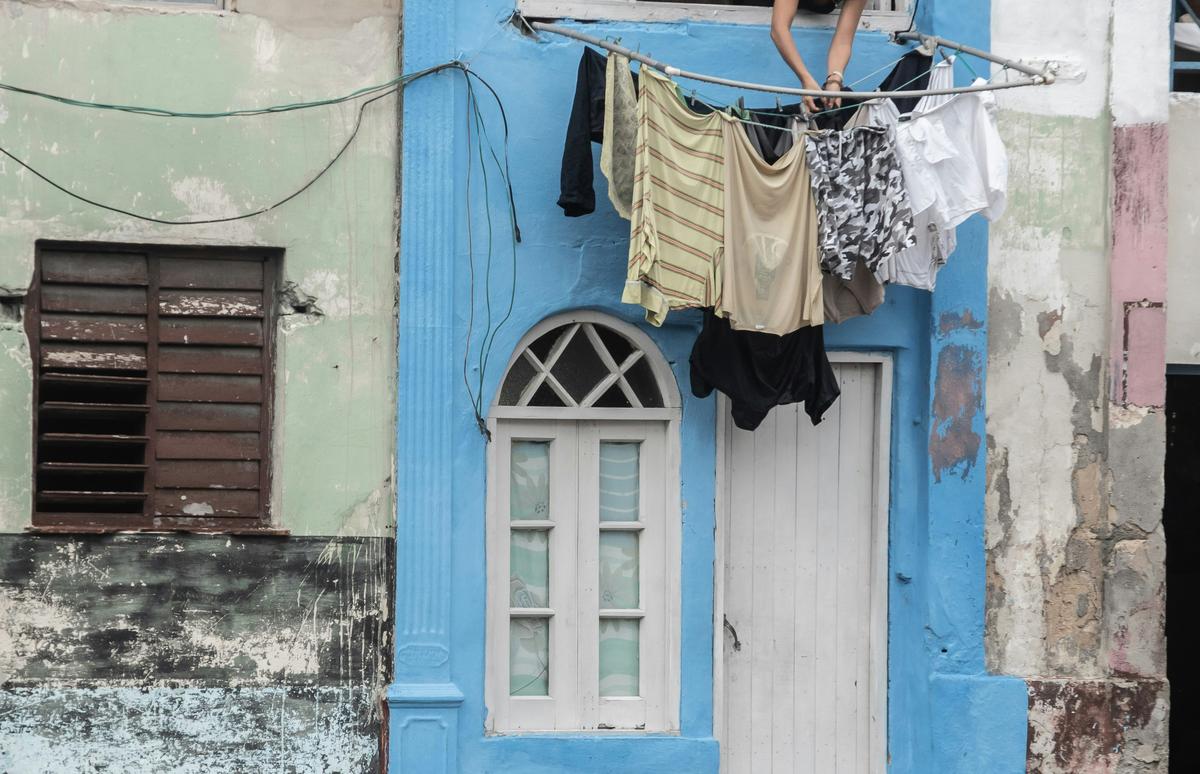 ¿Cuántos cubanos tendrán que morir para que el régimen autorice las farmacias privadas?