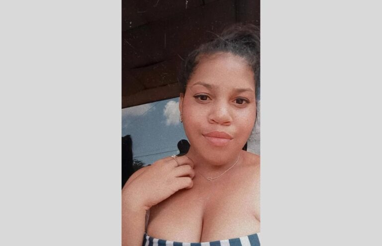Hija de opositor amenazada con cárcel por comentario en Facebook sobre visita de Ramiro Valdés