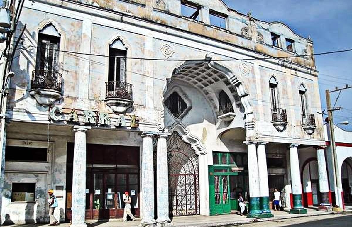 El triste destino de uno de los edificios más bellos de Guanabacoa
