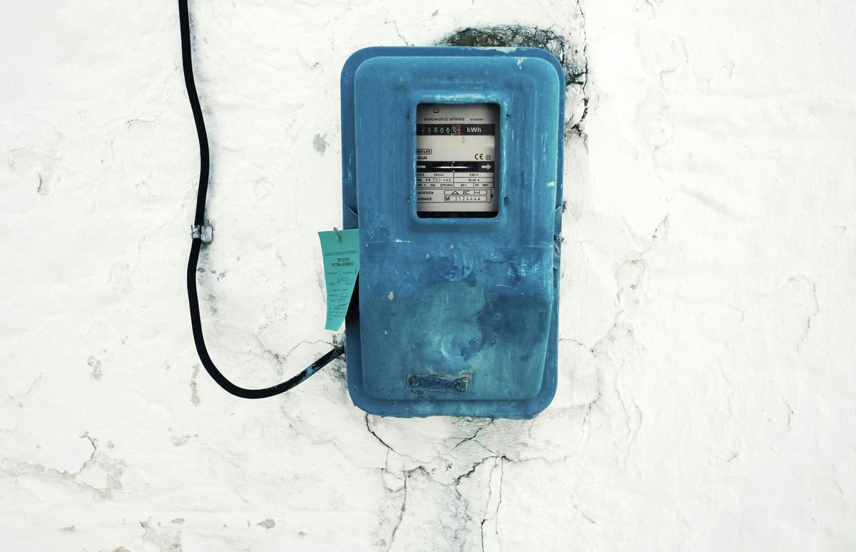 Empresa Eléctrica continúa dejando su rastro negligente en la ciudad