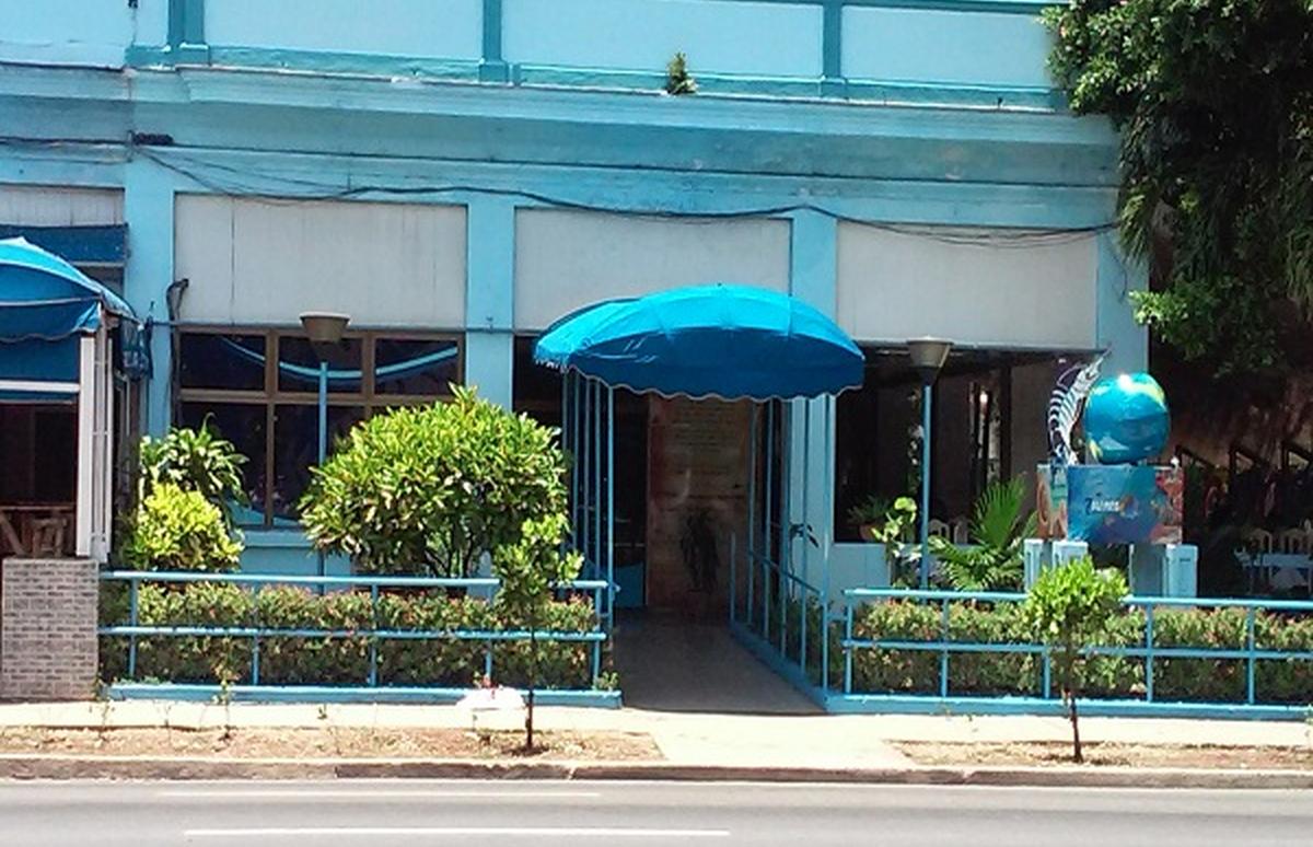 Molestias en la capital por precios abusivos en restaurante Siete Mares