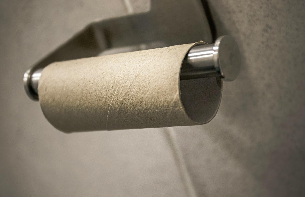 Tiendas estatales llevan más de un mes sin ofertar papel higiénico