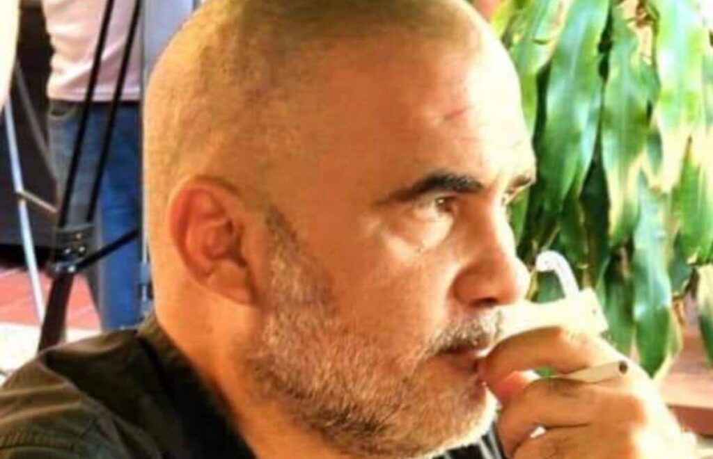 Amenazan al profesor René González con procesarlo por presuntos delitos de propaganda enemiga, desacato y desobediencia