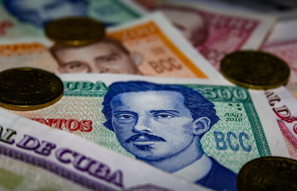 La cojera del régimen cubano no se puede ocultar, ahí está la bancarización
