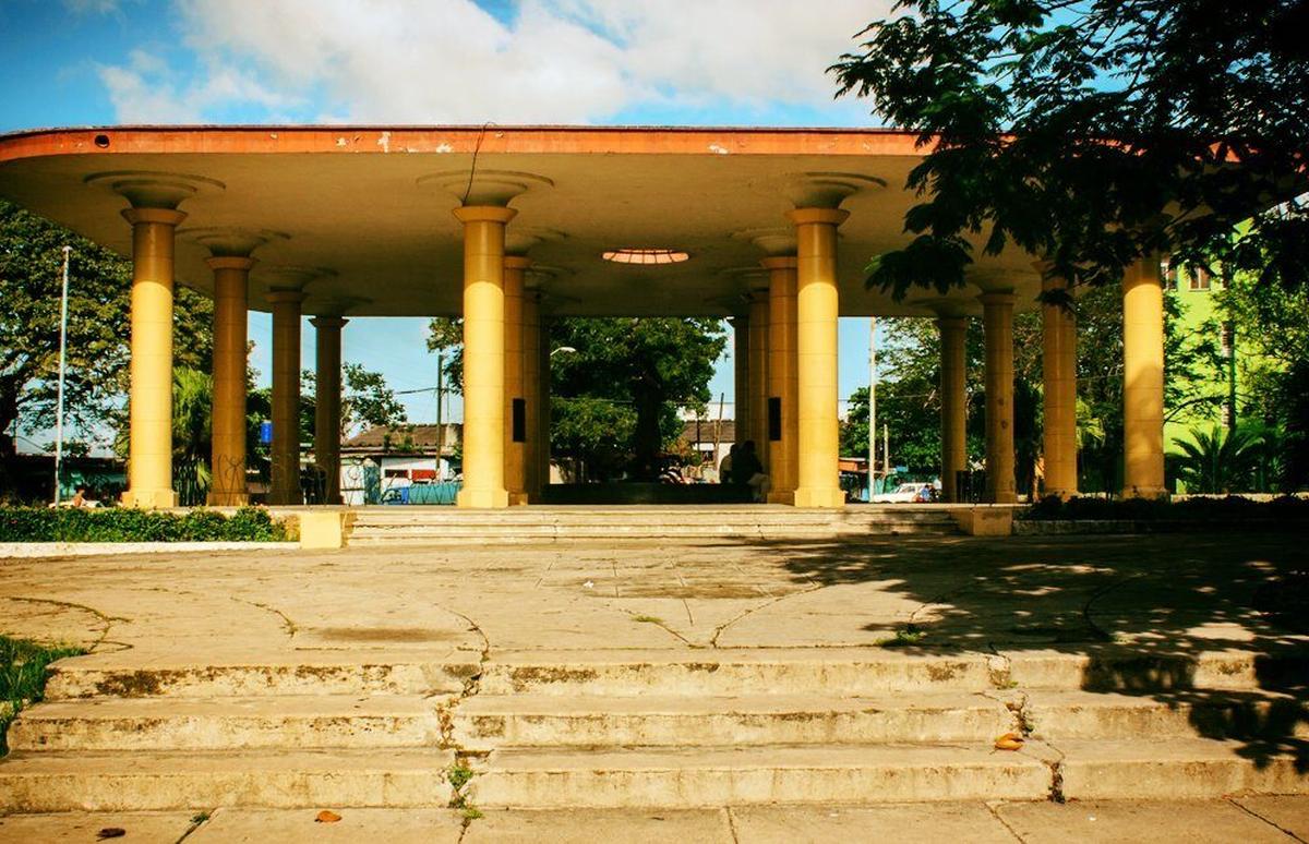 Parque Herradura: pésimo transporte y sin bancos para la espera