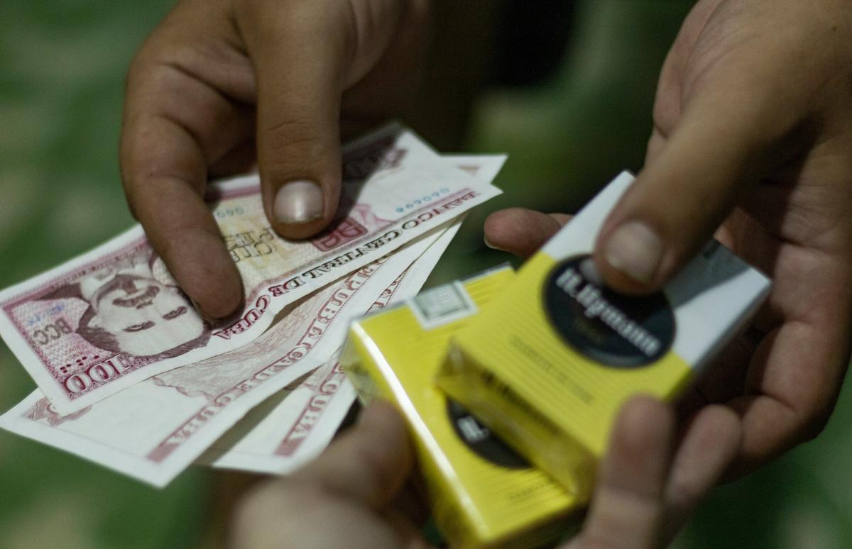 El salario en Cuba no resuelve las necesidades básicas de los cubanos