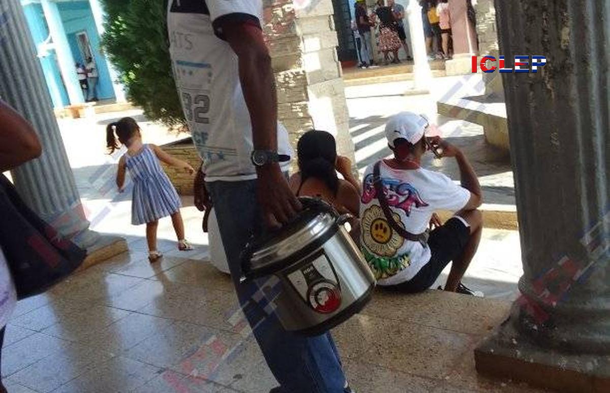 Emigran de los talleres las piezas de repuesto y los técnicos