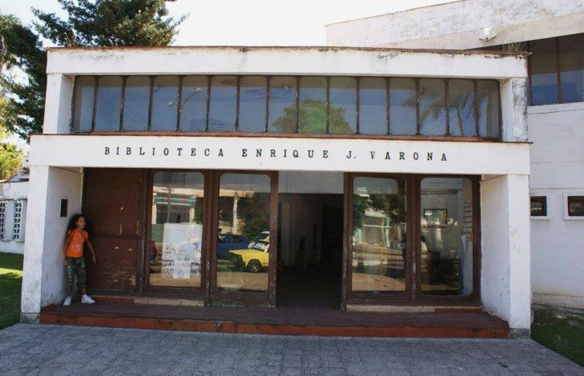 La biblioteca “hija de la Constitución del 40” puede desaparecer