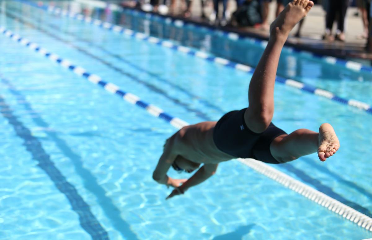 Atletas de clavado no tienen piscina para entrenar