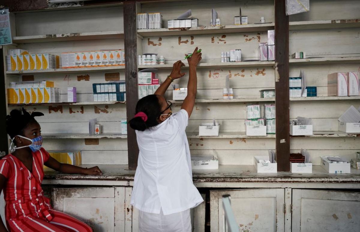 Farmacia del poblado Boquerones lleva más de dos meses sin recibir medicamentos