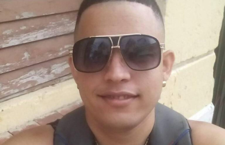 Seguridad del Estado amenaza al preso político Luis Robles por las denuncias de su madre en redes sociales