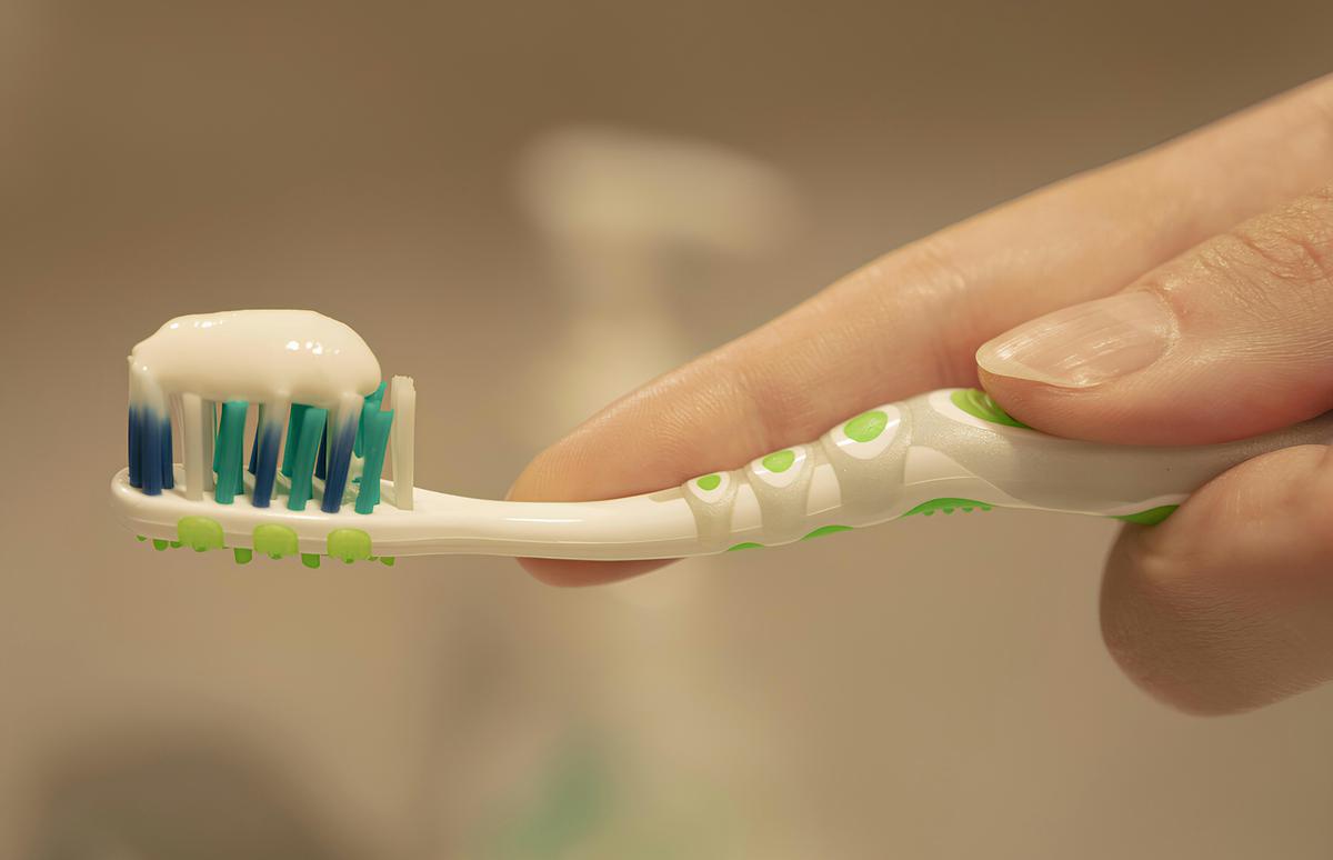 Régimen no vende pasta dental en las tiendas estatales