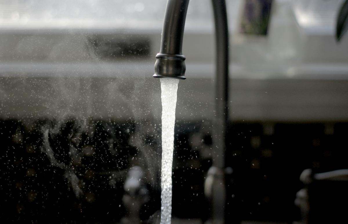 Población de Tuinicú afectada con el servicio de agua