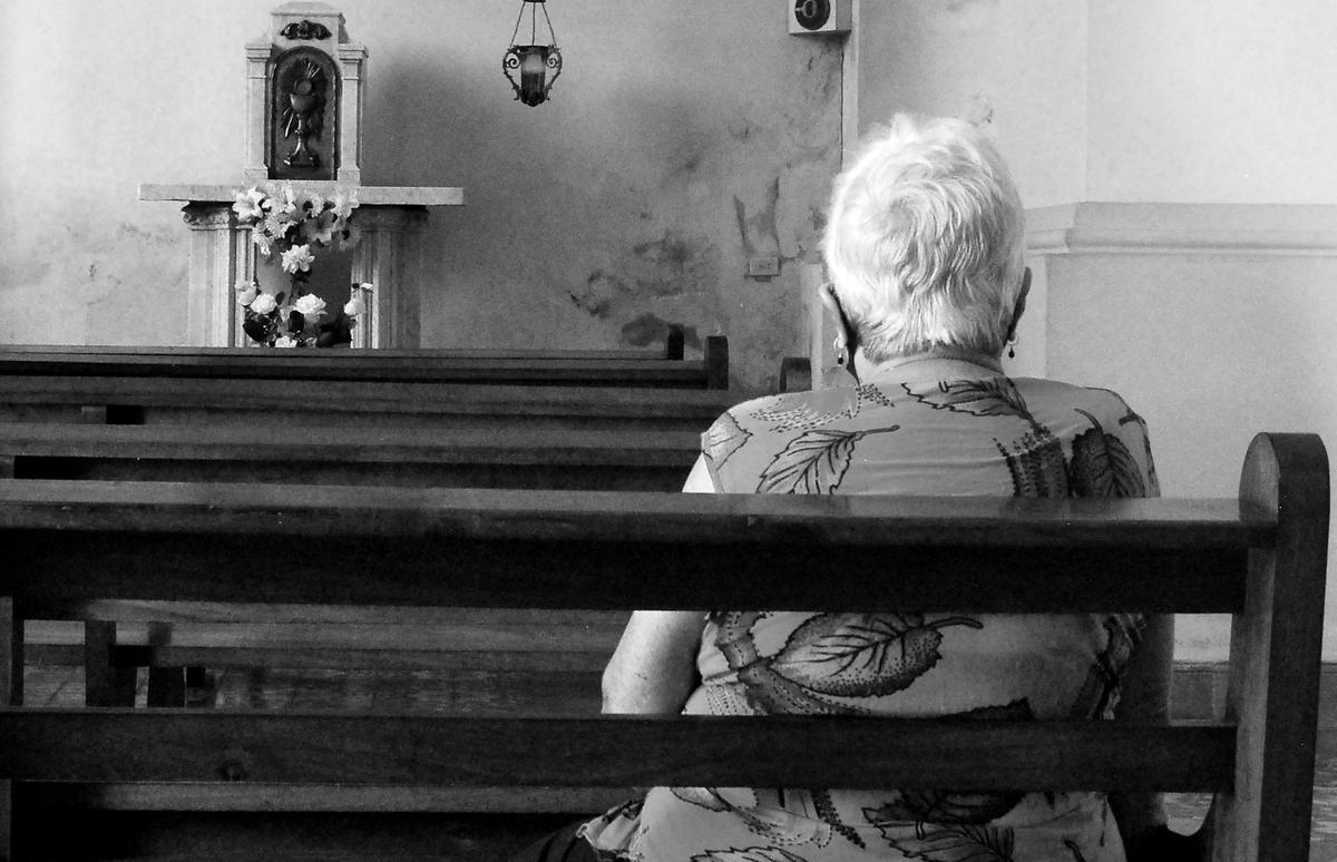 Abandona el Gobierno a familia necesitada