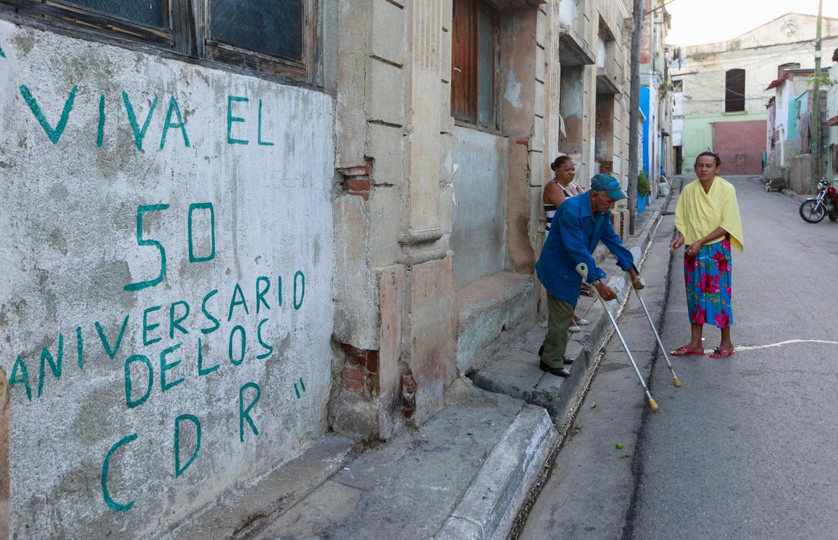 Nuevo mendigo irrumpe de la nada en calles de la ciudad