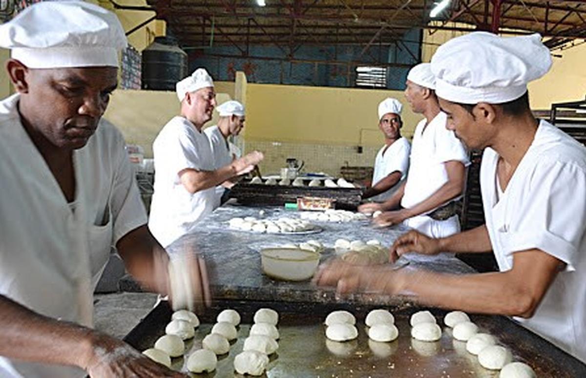 Nueva oferta y precios abusivos en la panadería de la calle 34