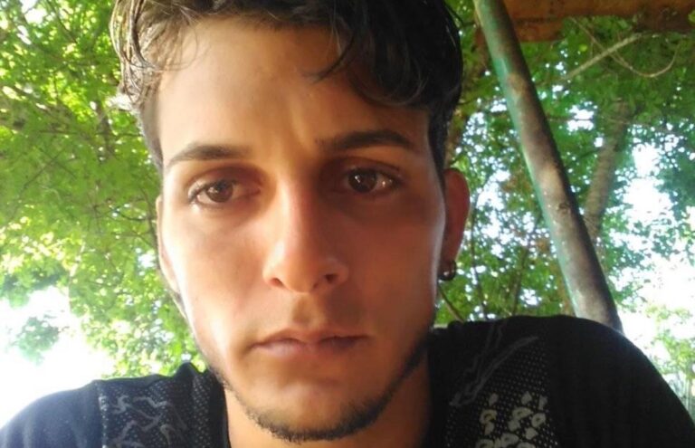 Condenan a ocho meses de prisión a joven que protestó contra los apagones en Camagüey