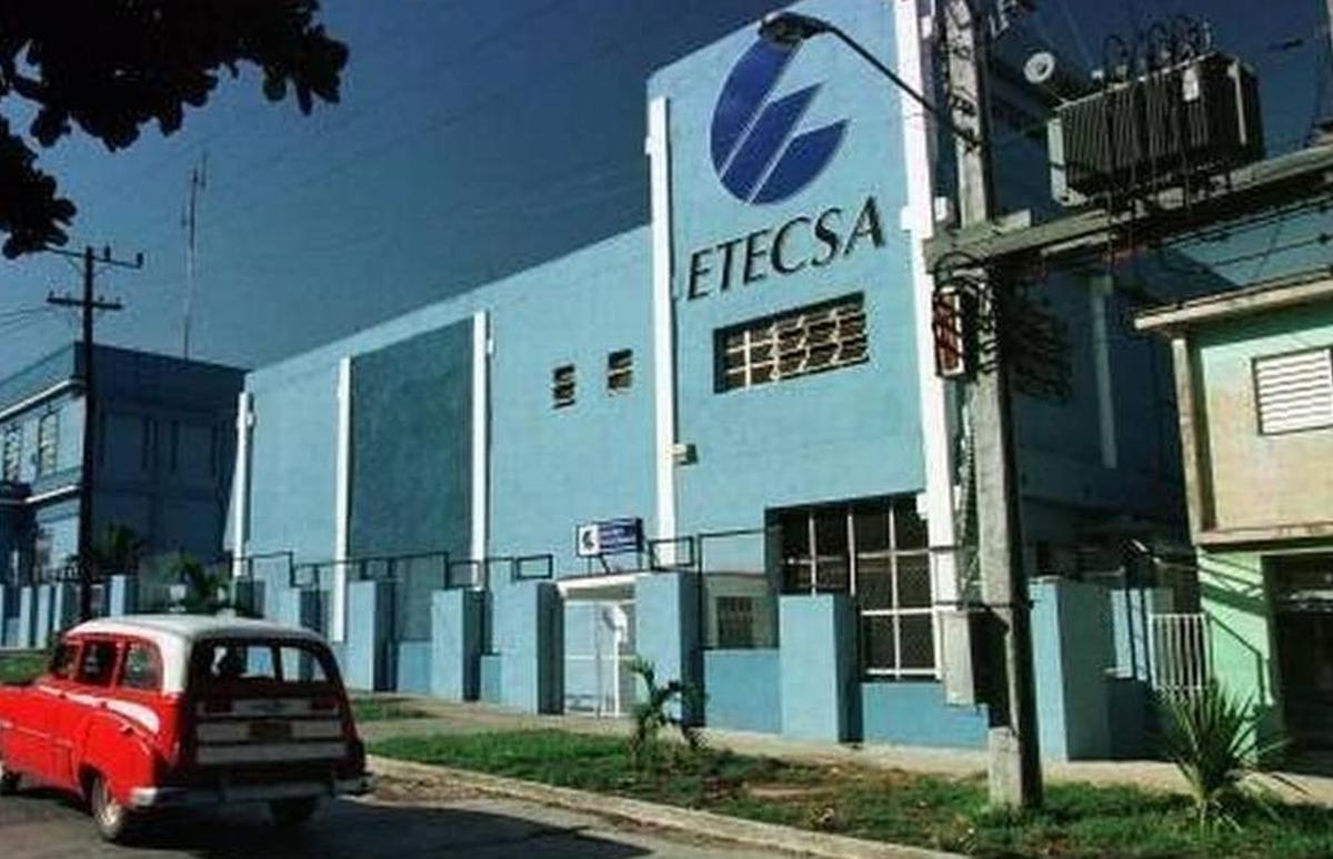 Las nuevas medidas de ETECSA son rechazadas por los cubanos
