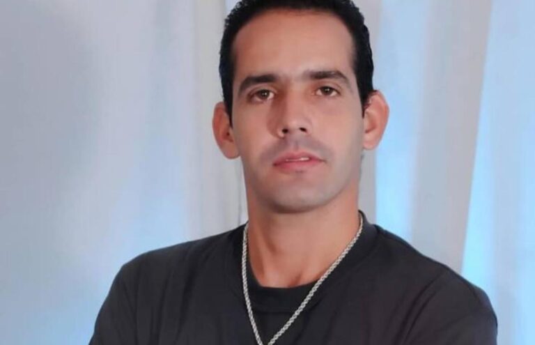 Condenan a diez años de cárcel a profesor universitario por expresiones contra el régimen