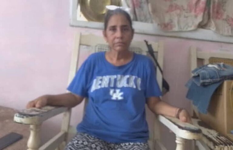 Reprimen y amenazan a paciente de cáncer por exigir atención médica para su madre