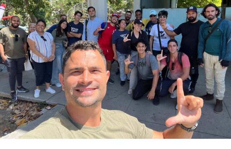 Terror político en Cuba: amenazan con fabricar causa penal a joven por expresar ideas críticas