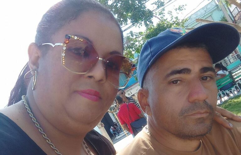 Cuba reprime y encarcela a matrimonio en Palma Soriano tras protesta pacífica frente a su vivienda