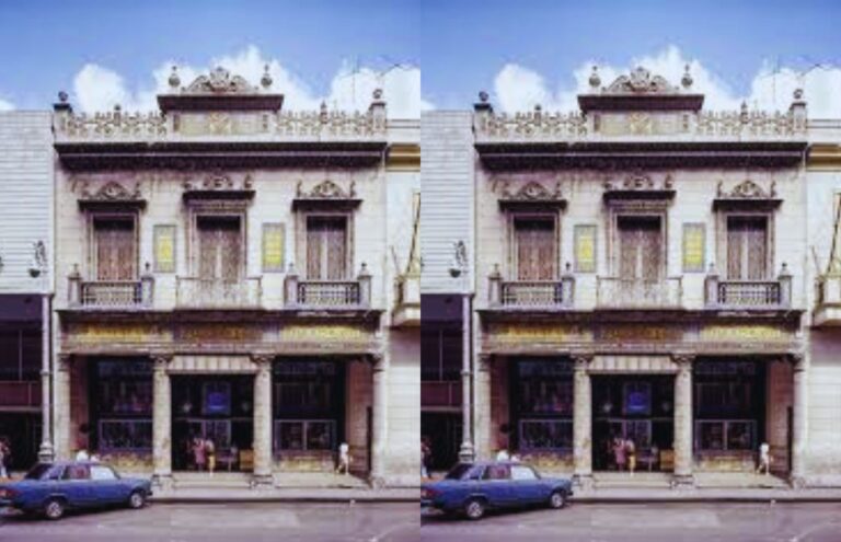 Antigua Joyería Trianon, hoy en total abandono