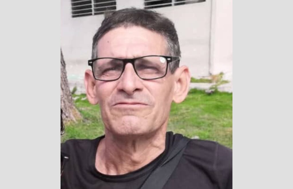 Golpean, desnudan a la fuerza y fotografían sin su consentimiento a Mario Alberto Hernández tras detención en La Habana