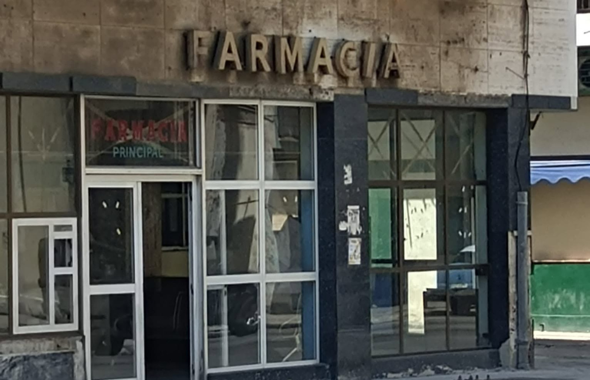 Peligro de derrumbe y falta de medicamentos golpean a pacientes en farmacia de Monte