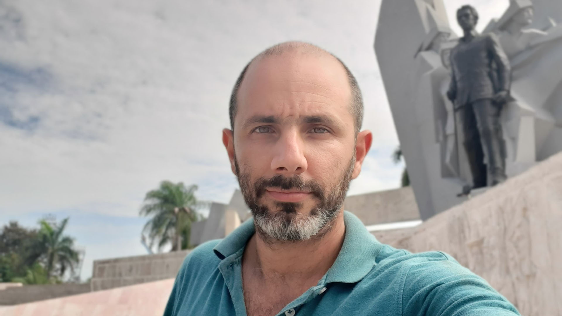 Imponen prisión preventiva al periodista independiente Henry Constantín y lo trasladan a «Kilo 7»