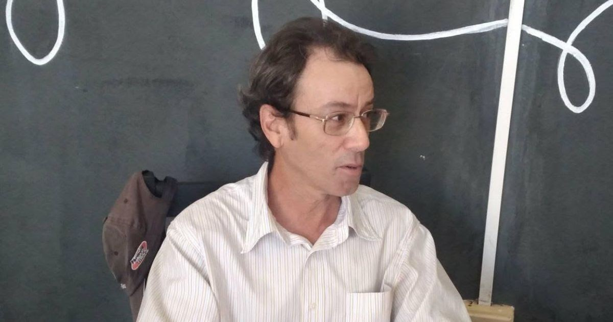 Restringen llamadas y material de lectura y escritura al periodista José Gabriel Barrenechea luego de trasladarlo a la prisión de Guamajal
