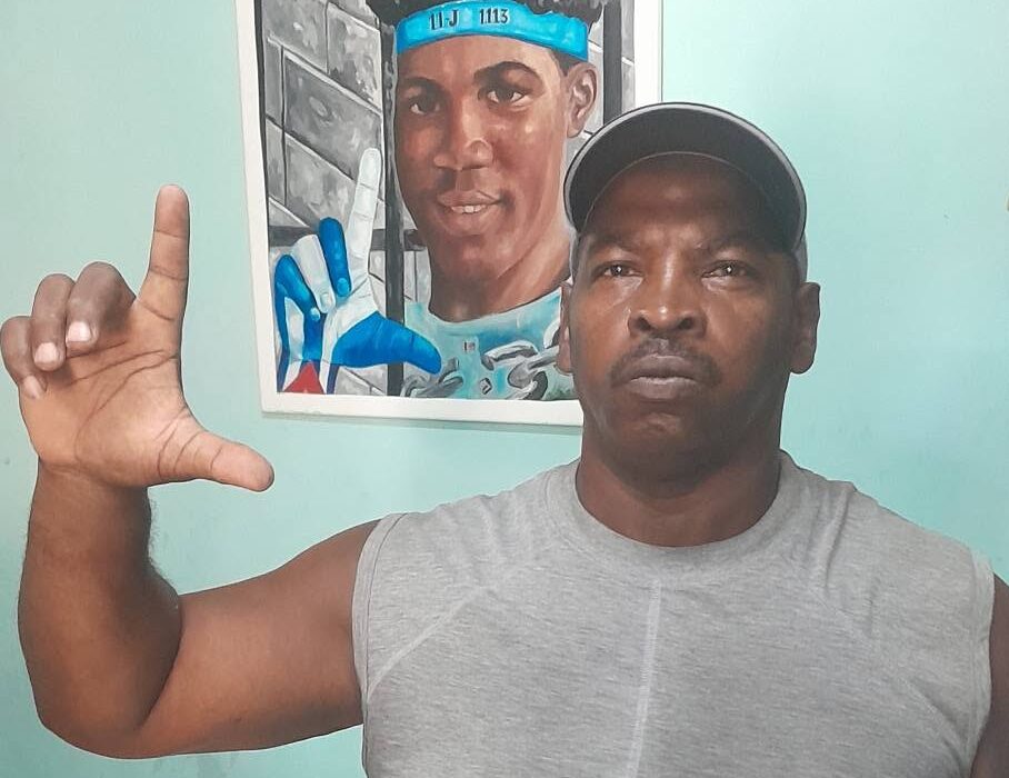 Impiden nuevamente a activista Wilber Aguilar Bravo visitar a su hijo preso en Sancti Spíritus