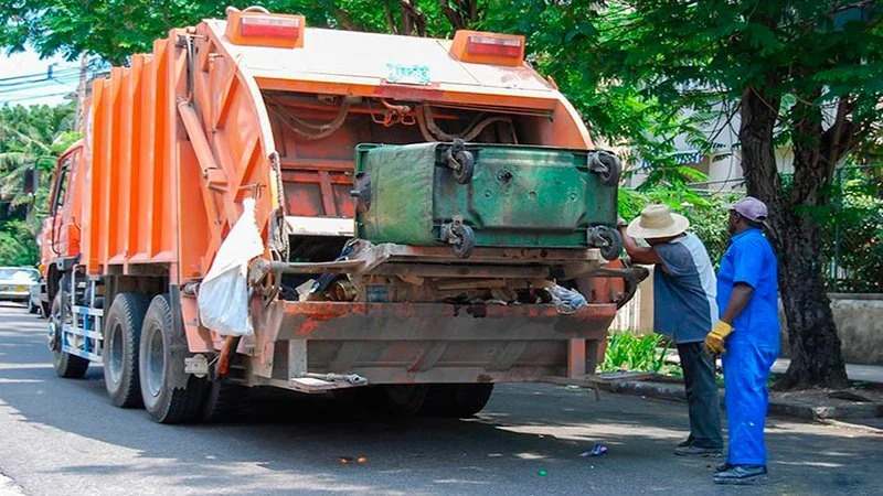 Más de un mes sin camión recolector agrava acumulación de basura en Ana Pegudo